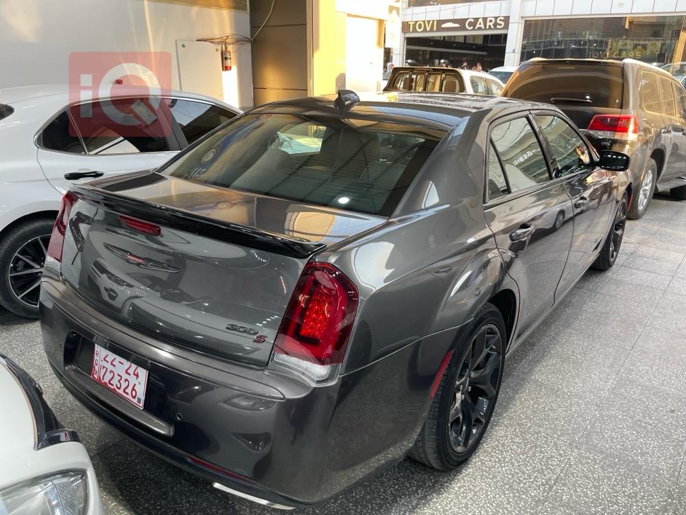 Chrysler 300